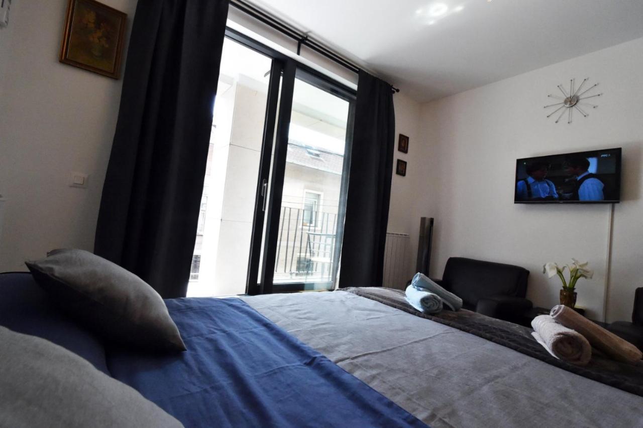 Tayson Square Dorcol New Location Free Garage Apartment Belgrade Exterior photo